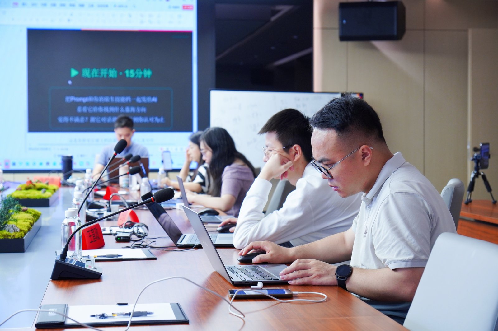 实操夜，学员专注实战